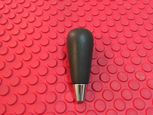 หัวเกียร์หนัง (ของใหม่) ราคา 350 บาท พร้อมส่งค่ะ โทร 099-1986308