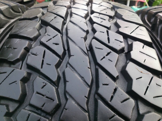 ขายยาง DUNLOP A/T 30&times;9.50R15 ยางปี11 ดอกยางหนาเต็มไม่มีปะใช้งานน้อยสวยๆ จำนวน 4 เส้น