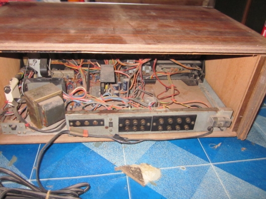 สเตอริโอเก่า(แนวสะสม) การทำงานปกติทุกปุ่ม+ลำโพง 1คู่(อายุ 40ขึ้นแน่) สเตอริโอเก่า(แนวสะสม) การทำงานปกติทุกปุ่ม+ลำโพง 1คู่(อายุ 40ขึ้นแน่)