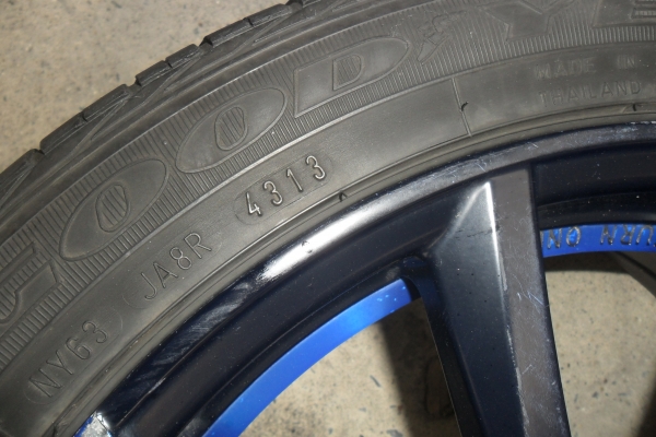 ล้อแม็ก17นิ้ว4รุ100 พร้อมยาง สวยๆ 4 ล้อ ราคา 6750 บาท ล้อแม็ก17นิ้ว4รุ100 พร้อมยาง สวยๆ 4 ล้อ ราคา 6750 บาท