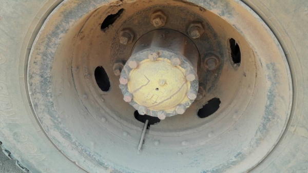 ขาย เทนเลอร์ 10 ล้อ หัวยาว เพลาเดียว ไม่มีทะเบียน เครื่อง 6BB1 145 แรงม้า เฟืองท้ายใหญ่ มีสโลว์กลาง พวงมาลัยพาวเวอร์