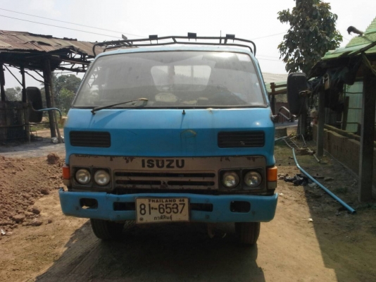 ขาย155000บาท 6ล้ออีซูซุKSเครื่อง110แรง สภาพดีพร้อมใช้งาน