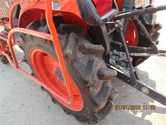 รถสวยๆมาอีกแล้วครับ กับ B2440 พร้อมโครงกันอ้อย ชั่วโมงงานน้อย 182 ชั่วโมง สภาพเหมือนใหม่ ใช้งานได้เลย รถสวยๆมาอีกแล้วครับ กับ B2440 พร้อมโครงกันอ้อย ชั่วโมงงานน้อย 182 ชั่วโมง สภาพเหมือนใหม่ ใช้งานได้เลย