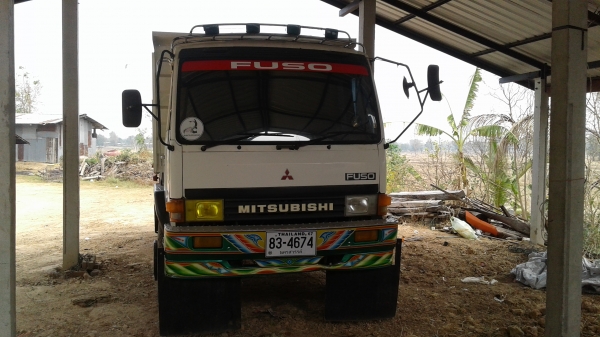 ขายสิบล้อดั้ม2เพลา190แรงเจ้าของขายเอง0926738008