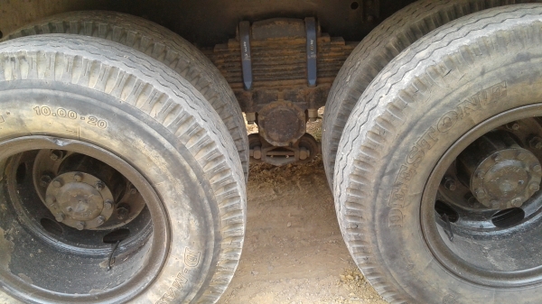 ขายสิบล้อดั้ม2เพลา190แรงเจ้าของขายเอง0926738008