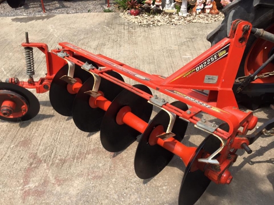 ขายรถไถ Kubota L3608(4WD) พร้อมใบมีดและผานพรวนช้าง รถไร่ เดิมๆ พร้อมใช้งาน ขายรถไถ Kubota L3608(4WD) พร้อมใบมีดและผานพรวนช้าง รถไร่ เดิมๆ พร้อมใช้งาน