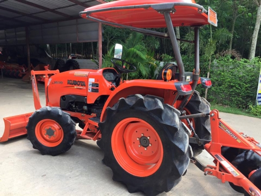 ขายรถไถ Kubota L3608(4WD) พร้อมใบมีดและผานพรวนช้าง รถไร่ เดิมๆ พร้อมใช้งาน ขายรถไถ Kubota L3608(4WD) พร้อมใบมีดและผานพรวนช้าง รถไร่ เดิมๆ พร้อมใช้งาน