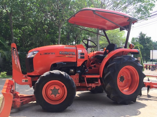 ขายรถไถ Kubota L3608(4WD) พร้อมใบมีดและผานพรวนช้าง รถไร่ เดิมๆ พร้อมใช้งาน