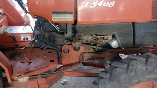 ขายรถไถคูโบต้าL3408อุปกรณ์ดันหน้าผานหกโรตารี่1.60เครื่องหยอดข้าวหกแถวเล่มทะเบียนพร้อม