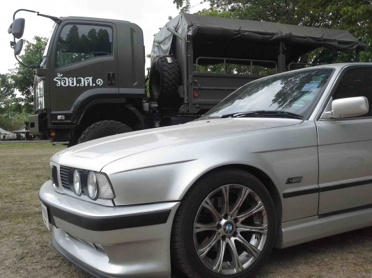 ขายล้อแม็กบีเอ็มขอบ 17ใช้มือเดียวยางเปลี่ยนที่บีควิก(มีใบรับประกันพร้อมใบเสร็จ) ขายล้อแม็กบีเอ็มขอบ 17ใช้มือเดียวยางเปลี่ยนที่บีควิก(มีใบรับประกันพร้อมใบเสร็จ)