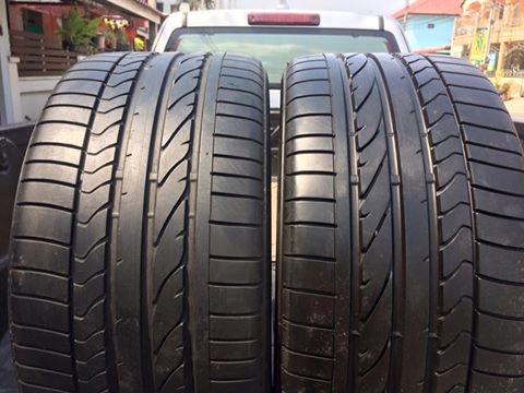 ขายยาง 265/35/18 บริสโตน ปี11-14 ไม่มีปะ ดอกเต็มๆ