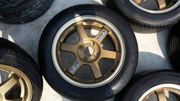 แม็กใหม่ Te37 4รู ขอบ15 พร้อมยางมือสอง