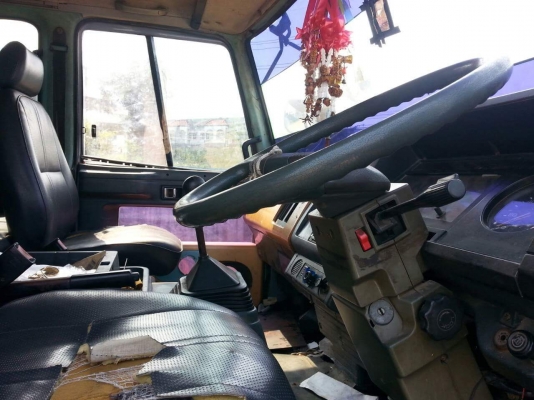 ขายรถ6ล้อ ร็อกกี้175แรง เครื่องดี แคชซีสวย พร้อมใช้งาน เอกสารพร้อมโอน สนใจโทร 090-8588220คุณนะ 093-3258446คุณบิว หรือเข้าดูสินค้าอื่นๆได้ที่ www.truck.in.th/498 หรือเพจFacebook ณรงค์ ซื้อขายรถมือสอง (เว็บไซต์ส่วนตัว) หรือFacebook คุณนะ รถบรรทุก