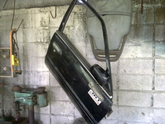 ประตู Nissan Bluebird U12 4 บาน 1,000 บาท ประตู Nissan Bluebird U12 4 บาน 1,000 บาท