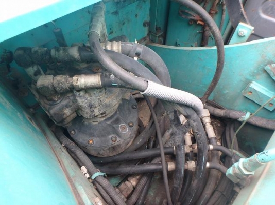 << KOBELCO SK135SR รถเก่านอก100\% >>