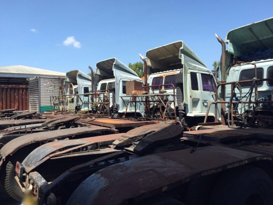 รถอีซูซุ 10 ล้อ หัวลาก 240 แรงม้า. ปี 39. (  นางฟ้าแท้. ) , ( มี ขาย 16 หัว. )     สนใจติดต่อ   081 - 6079515