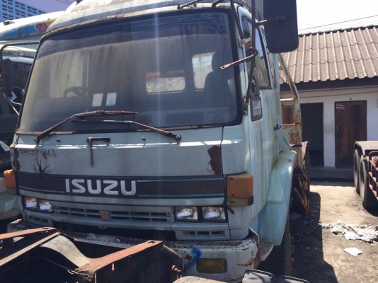 รถอีซูซุ 10 ล้อ หัวลาก 240 แรงม้า. ปี 39. (  นางฟ้าแท้. ) , ( มี ขาย 16 หัว. )     สนใจติดต่อ   081 - 6079515