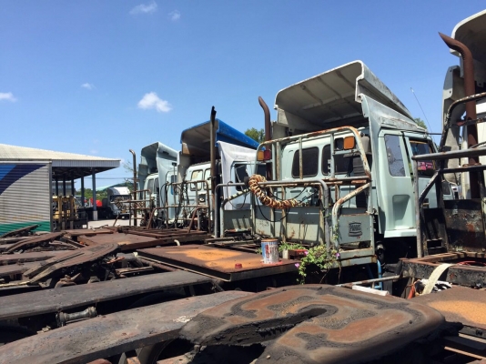 รถอีซูซุ 10 ล้อ หัวลาก 240 แรงม้า. ปี 39. (  นางฟ้าแท้. ) , ( มี ขาย 16 หัว. )     สนใจติดต่อ   081 - 6079515