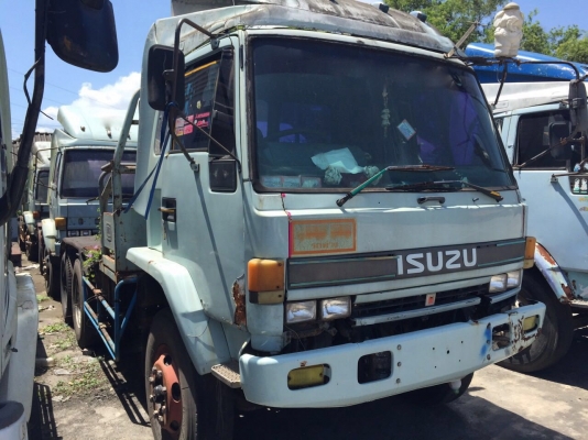 รถอีซูซุ 10 ล้อ หัวลาก 240 แรงม้า. ปี 39. (  นางฟ้าแท้. ) , ( มี ขาย 16 หัว. )     สนใจติดต่อ   081 - 6079515