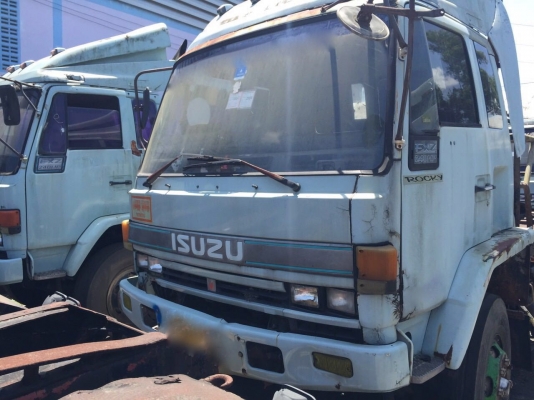 รถอีซูซุ 10 ล้อ หัวลาก 240 แรงม้า. ปี 39. (  นางฟ้าแท้. ) , ( มี ขาย 16 หัว. )     สนใจติดต่อ   081 - 6079515