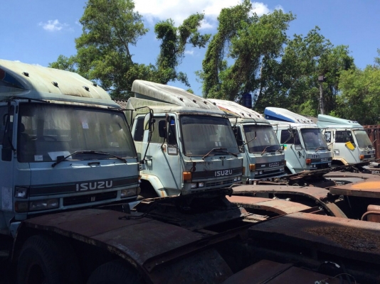 รถอีซูซุ 10 ล้อ หัวลาก 240 แรงม้า. ปี 39. (  นางฟ้าแท้. ) , ( มี ขาย 16 หัว. )     สนใจติดต่อ   081 - 6079515