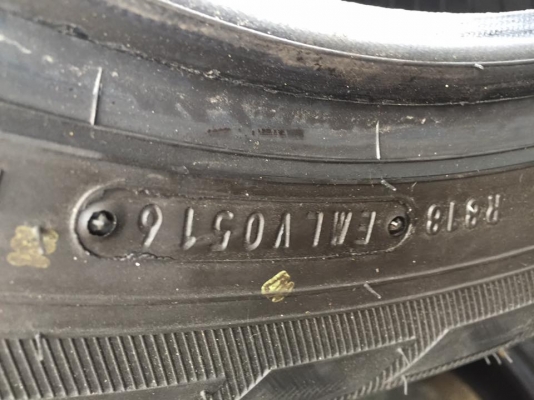 ขายยางดันลอปถอดป้ายแดงขอบ15 4เส้น ราคา8,000บาท