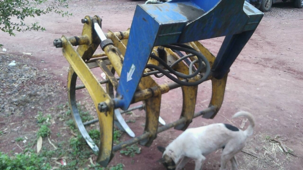 รถคีบอ้อย 420000