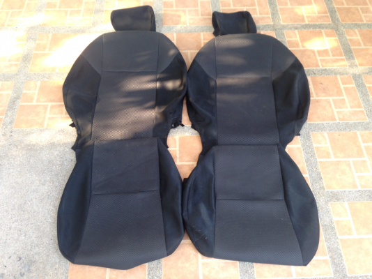 เบาะผ้าสีดำ Toyota Vigo Champ ตัวพิเศษ 50ปี สภาพใหม่ ราคาไม่แพง เบาะผ้าสีดำ Toyota Vigo Champ ตัวพิเศษ 50ปี สภาพใหม่ ราคาไม่แพง