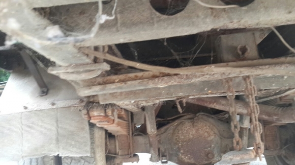 รถบรรทุกติดเครนยี่ห้อ ISUZU    รุ่น KS22 เครน TADANO  110 แรงม้า ปีจดทะเบียน 2524