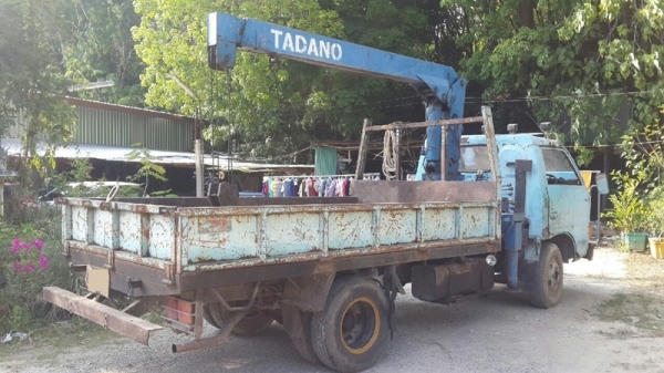 รถบรรทุกติดเครนยี่ห้อ ISUZU    รุ่น KS22 เครน TADANO  110 แรงม้า ปีจดทะเบียน 2524