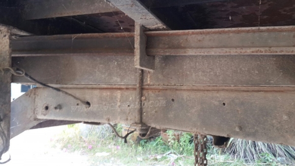 รถบรรทุกติดเครนยี่ห้อ ISUZU    รุ่น KS22 เครน TADANO  110 แรงม้า ปีจดทะเบียน 2524