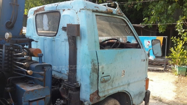 รถบรรทุกติดเครนยี่ห้อ ISUZU    รุ่น KS22 เครน TADANO  110 แรงม้า ปีจดทะเบียน 2524