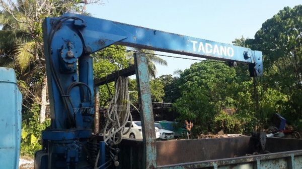 รถบรรทุกติดเครนยี่ห้อ ISUZU    รุ่น KS22 เครน TADANO  110 แรงม้า ปีจดทะเบียน 2524