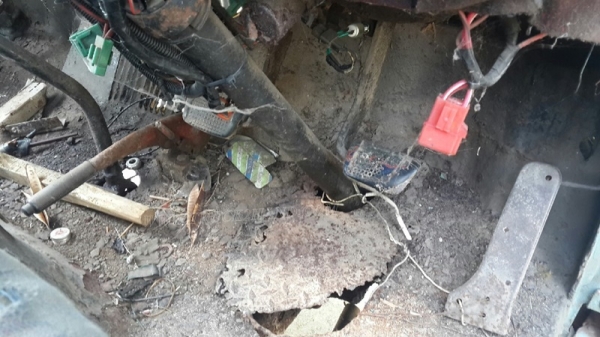 รถบรรทุกติดเครนยี่ห้อ ISUZU    รุ่น KS22 เครน TADANO  110 แรงม้า ปีจดทะเบียน 2524