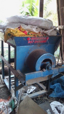 ขายเครื่องอัดเม็ดปุ๋ย สภาพนางฟ้า ยังใหม่เอี่ยมอ่อง