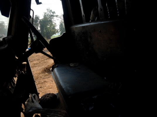 สิบล้อหัวยาวขายถูก