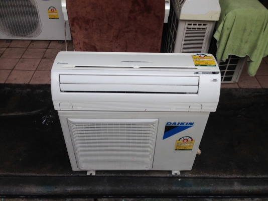 **** ขายแอร์ DAIKIN 9000 BTU สภาพสวย ****