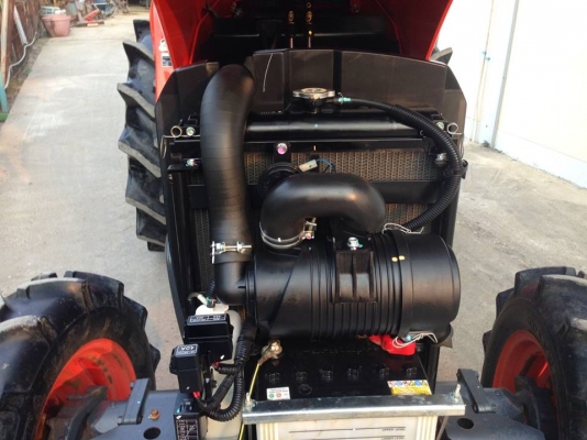 แทรกเตอร์ เกรด AAA คูโบต้า L4708 4 WD ตัวเล่าแน่นๆ ทำงาน 386 ชั่วโมง สีเดิมๆจากโรงงาน