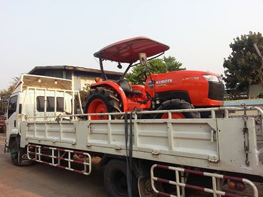 แทรกเตอร์ เกรด AAA คูโบต้า L4708 4 WD ตัวเล่าแน่นๆ ทำงาน 386 ชั่วโมง สีเดิมๆจากโรงงาน