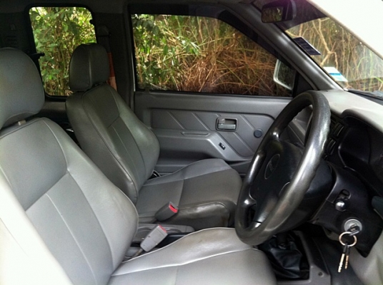 ขายISUZU RODEO 2.8 LS TURBO 4WD พร้อมใช้ไม่มีชนหนักคับ