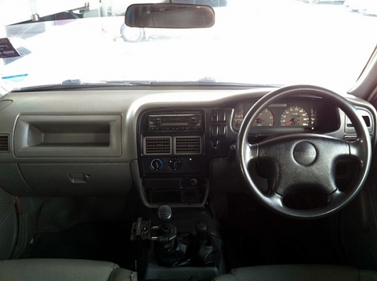 ขายISUZU RODEO 2.8 LS TURBO 4WD พร้อมใช้ไม่มีชนหนักคับ