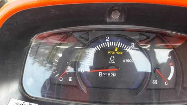 ขายkubota l3008 เดิมๆนางฟ้า ทะเบียนพร้อมโอน ใช้งานน้อยมาก 350 ชั่วโมง