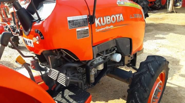 ขายkubota l3008 เดิมๆนางฟ้า ทะเบียนพร้อมโอน ใช้งานน้อยมาก 350 ชั่วโมง