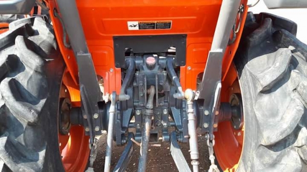 ขายkubota l3008 เดิมๆนางฟ้า ทะเบียนพร้อมโอน ใช้งานน้อยมาก 350 ชั่วโมง