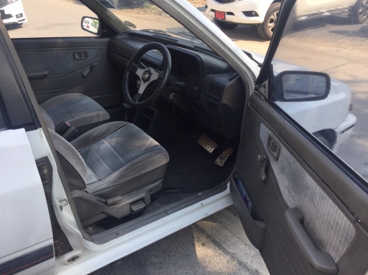 FORD FESTIVA ปี1996 สีขาว เกียร์ออร์โต้ ราคาถูกๆคะ ขับได้พร้อมใช้ FORD FESTIVA ปี1996 สีขาว เกียร์ออร์โต้ ราคาถูกๆคะ ขับได้พร้อมใช้