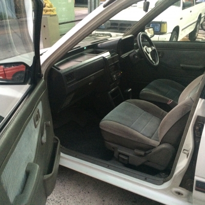 FORD FESTIVA ปี1996 สีขาว เกียร์ออร์โต้ ราคาถูกๆคะ ขับได้พร้อมใช้ FORD FESTIVA ปี1996 สีขาว เกียร์ออร์โต้ ราคาถูกๆคะ ขับได้พร้อมใช้