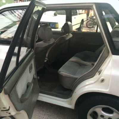 FORD FESTIVA ปี1996 สีขาว เกียร์ออร์โต้ ราคาถูกๆคะ ขับได้พร้อมใช้ FORD FESTIVA ปี1996 สีขาว เกียร์ออร์โต้ ราคาถูกๆคะ ขับได้พร้อมใช้