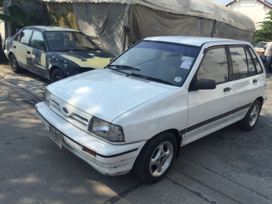 FORD FESTIVA ปี1996 สีขาว เกียร์ออร์โต้ ราคาถูกๆคะ ขับได้พร้อมใช้