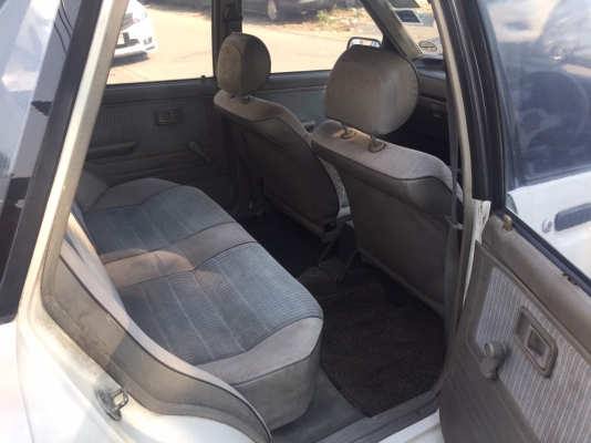 FORD FESTIVA ปี1996 สีขาว เกียร์ออร์โต้ ราคาถูกๆคะ ขับได้พร้อมใช้ FORD FESTIVA ปี1996 สีขาว เกียร์ออร์โต้ ราคาถูกๆคะ ขับได้พร้อมใช้