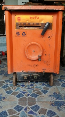 ขายตู้เชื่อมพลังหน้าทอง 500A ขายตู้เชื่อมพลังหน้าทอง 500A